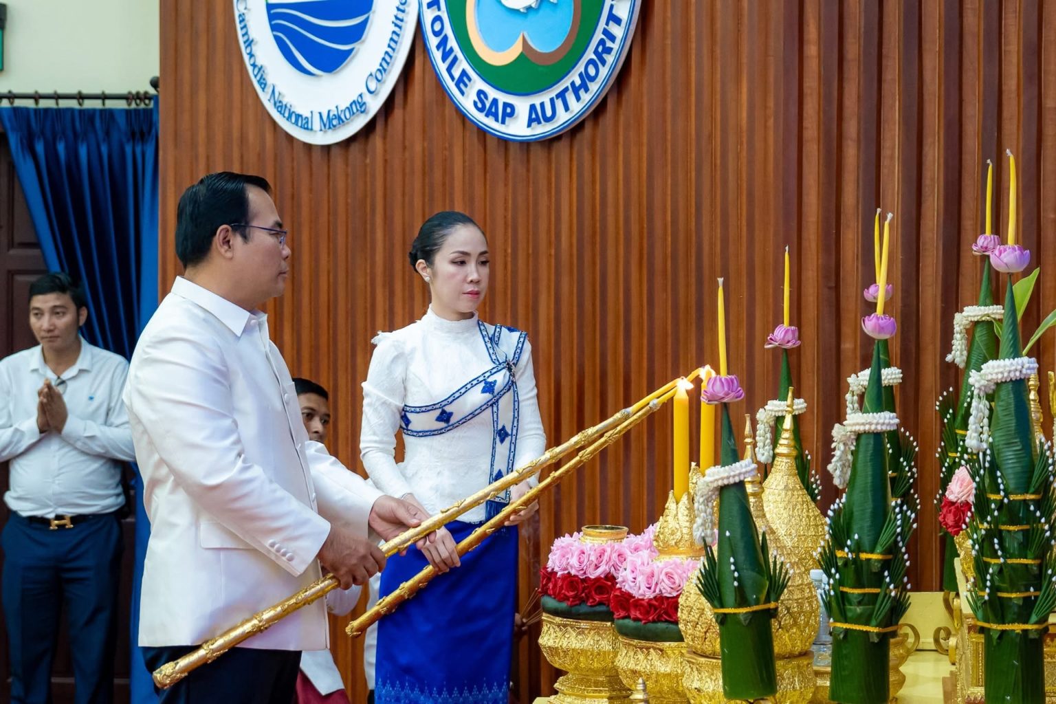 ឯកឧត្តមរដ្ឋមន្ត្រី ថោ ជេដ្ឋា អញ្ជើញចូលរួមក្នុងពិធីសូត្រមន្តចម្រើនព្រះបរិត្ត សិរីសួស្តី ជ័យមង្គល ប្រោះព្រំដល់គ្រួសារក្រសួងធនធានទឹក និងឧតុនិយម ក្នុងឱកាសពិធីបុណ្យចូលឆ្នាំថ្មីប្រពៃណីជាតិខ្មែរ