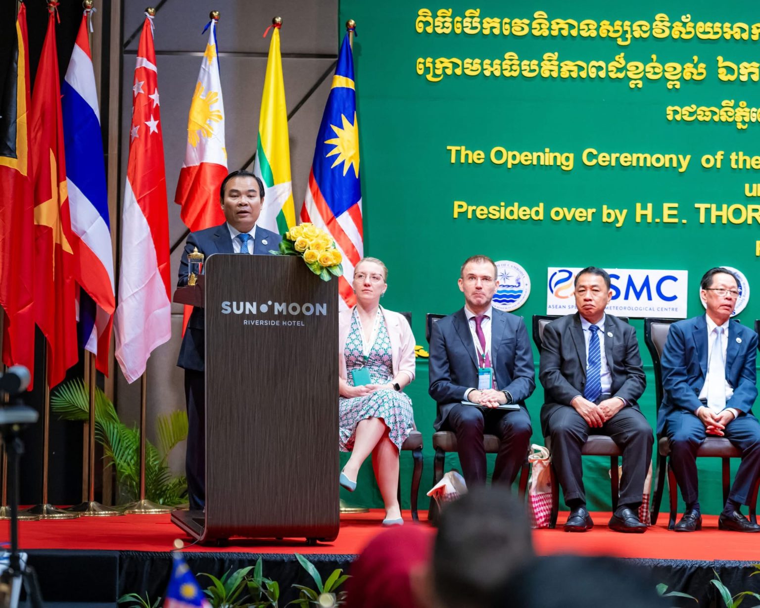 ឯកឧត្តមរដ្ឋមន្ត្រី ថោ ជេដ្ឋា អញ្ជើញជាអធិបតីភាព បើកវេទិកាទស្សនវិស័យអាកាសធាតុអាស៊ានលើកទី២៤ (ASEANCOF-24) ក្រោមប្រធានបទ រលកកម្ដៅ និងសុខភាព