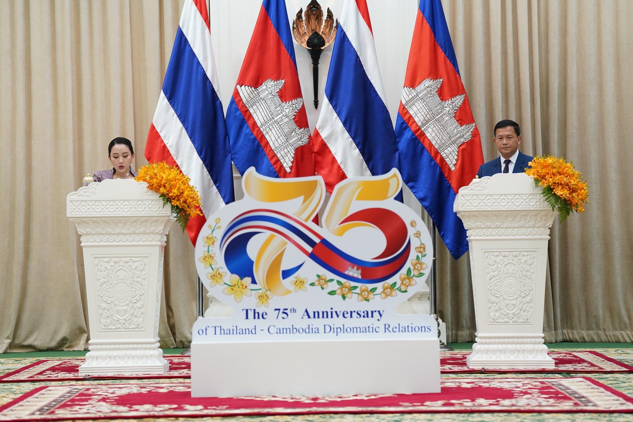 នាយករដ្ឋមន្ត្រីកម្ពុជា និងថៃ ឯកភាពគ្នាពង្រឹងកិច្ចសហប្រតិបត្តិការកងទ័ព ជាពិសេសបណ្តាកងអង្គភាពដែលឈរជើងនៅតាមបណ្តាព្រំដែន