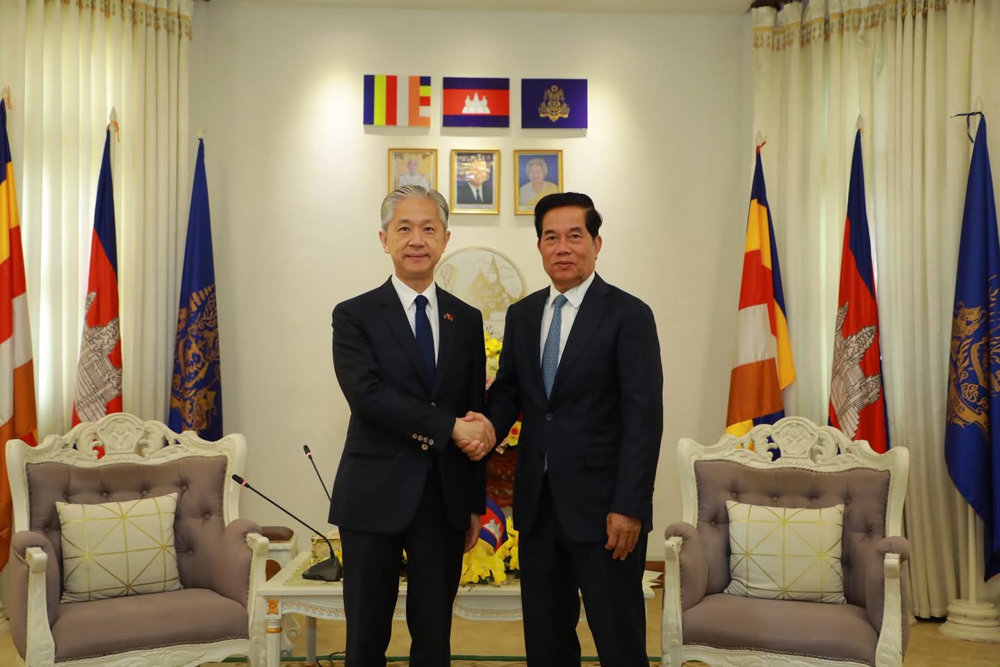 ឯកឧត្តម វ៉ាង វិនពីន៖ ចិនគាំទ្រភាពស្របច្បាប់របស់កម្ពុជា និងជួយកម្ពុជាប្រយុទ្ធប្រឆាំងទៅនឹងការគំរាមកំហែងពីខាងក្រៅ