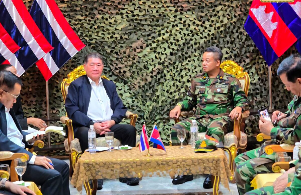 ប្រមុខ​ក្រសួង​ការពារ​ជាតិ​ខ្មែរ​ និងថៃ​ ឯកភាព​គ្នាបន្ថយភាពតានតឹង​ ដោយរក្សាការទំនាក់ទំនងគ្នាជៀសវាងការប៉ះទង្គិចដោយយោធា​