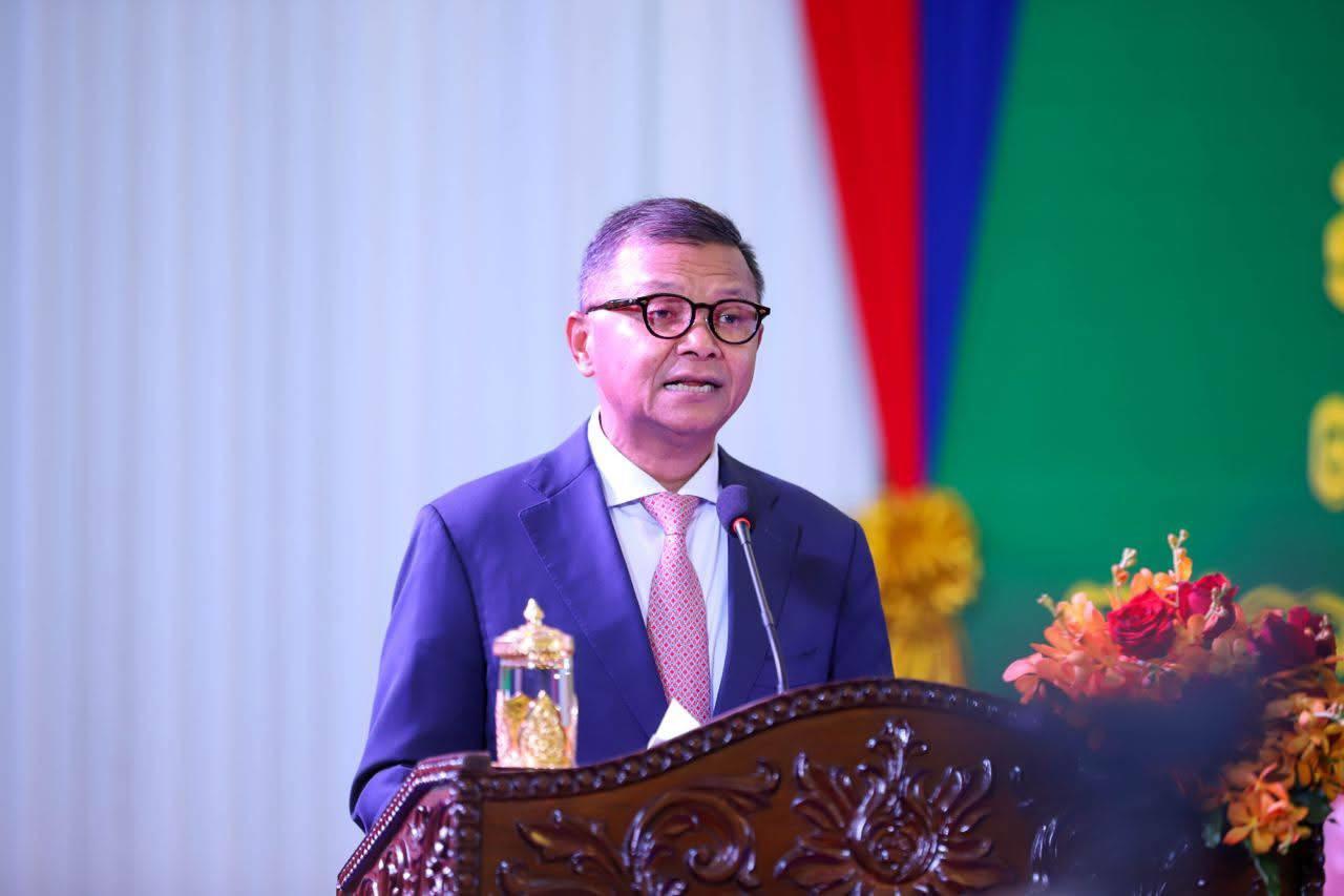ឯកឧត្តមឧបនាយករដ្ឋមន្ត្រី ហង់ជួន ណារ៉ុន ប្រកាសបើកទិវាជាតិអប់រំបណ្តុះបណ្តាលបច្ចេកទេសនិងវិជ្ជាជីវៈ លើកទី៨ ក្រោមប្រធានបទ «TVET បង្កើតឱកាសការងារ សាងក្តីសង្ឃឹមដល់យុវជន»