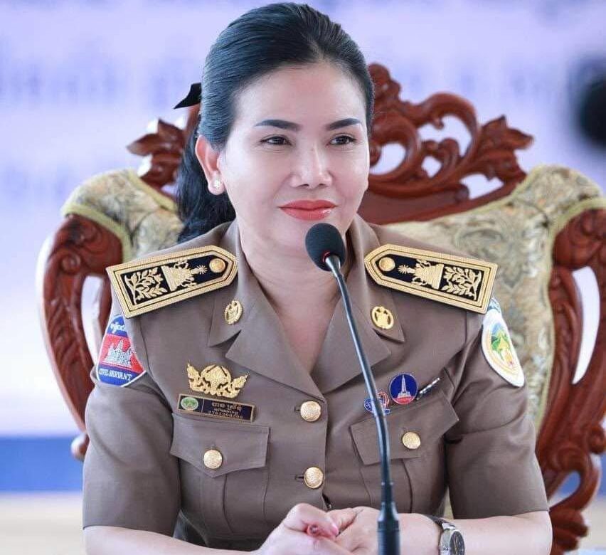 អនុវត្តតាមបទបញ្ជានាយករដ្ឋមន្ដ្រី, អភិបាលខេត្តប៉ៃលិន ត្រៀមផ្តល់ការងារ និងរថយន្តក្រុង សម្រាប់ពលករត្រលប់មកពីថៃ