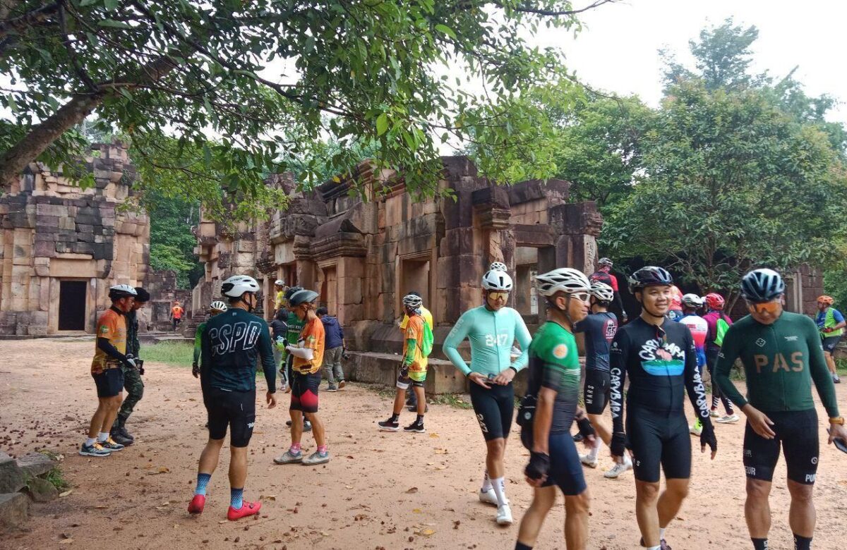 ថៃបំពានកិច្ចព្រមព្រៀងរវាងភាគីទាំងពីរ ដោយនាំក្រុមអ្នកជិះកង់ជនជាតិថៃប្រមាណ ១៥០នាក់ ចូលមកក្នុងបរិវេណប្រាសាទតាមាន់ធំ ដោយមិនបានជូនដំណឹងដល់ភាគីកម្ពុជា