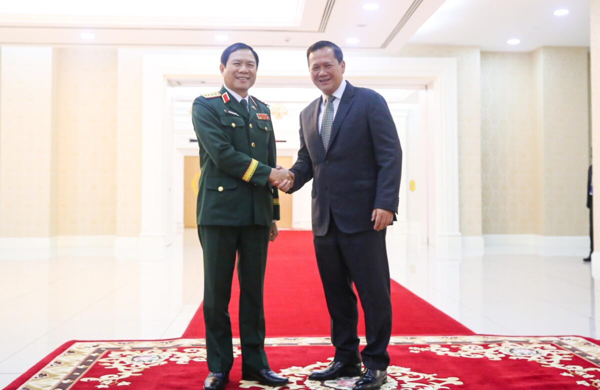 សម្តេចមហាបវរធិប​តី ហ៊ុន ម៉ាណែត អនុញ្ញាតឱ្យអនុរដ្ឋមន្ត្រីក្រសួង​ការពារ​​ប្រទេស​វៀតណាម ជួបសម្តែងការគួរសម