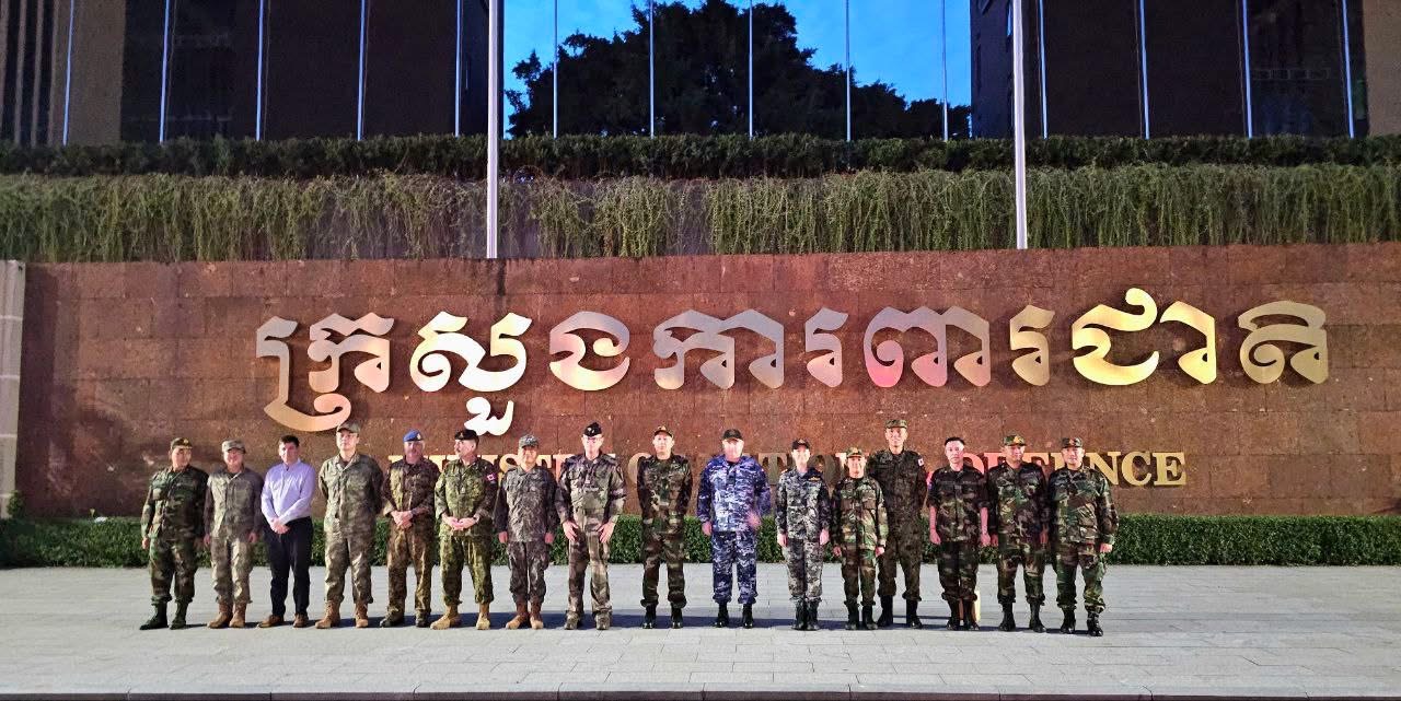 អនុព័ន្ឋយោធាចំនួន​ ០៩​ ប្រទេស​ ចុះពិនិត្យស្ថានភាពជាក់ស្តែងរបស់ជនភាសសឹក​ ក្រោយមានបទឈប់បាញ់រវាង​ កម្ពុជា​-ថៃ