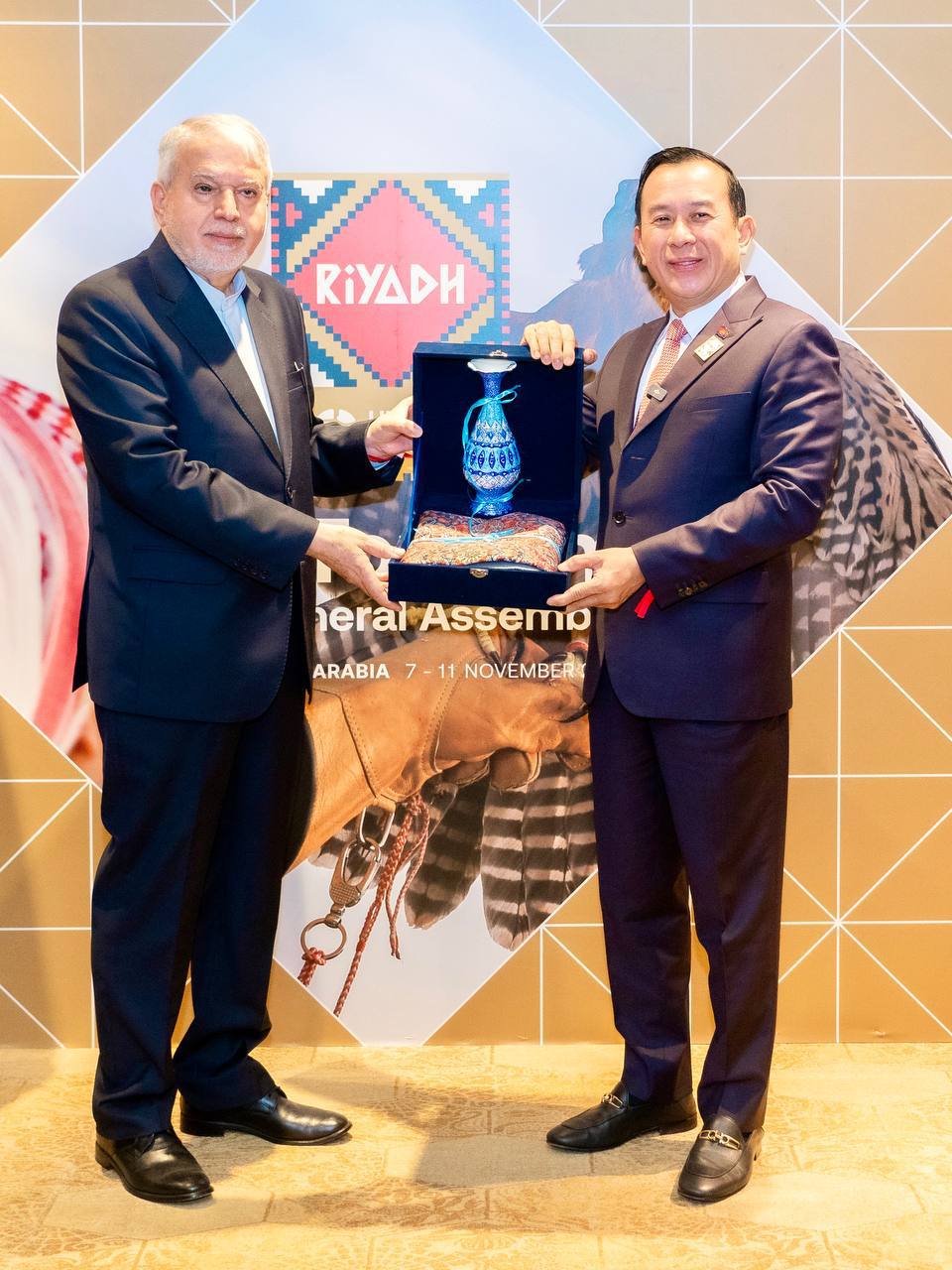 កម្ពុជា-អ៊ីរ៉ង់ ចុះMOUស្តីពីកិច្ចសហប្រតិបត្តិការទេសចរណ៍​ ដើម្បីរឹតចំណងមិត្តភាពរវាងប្រទេសទាំងពីរ