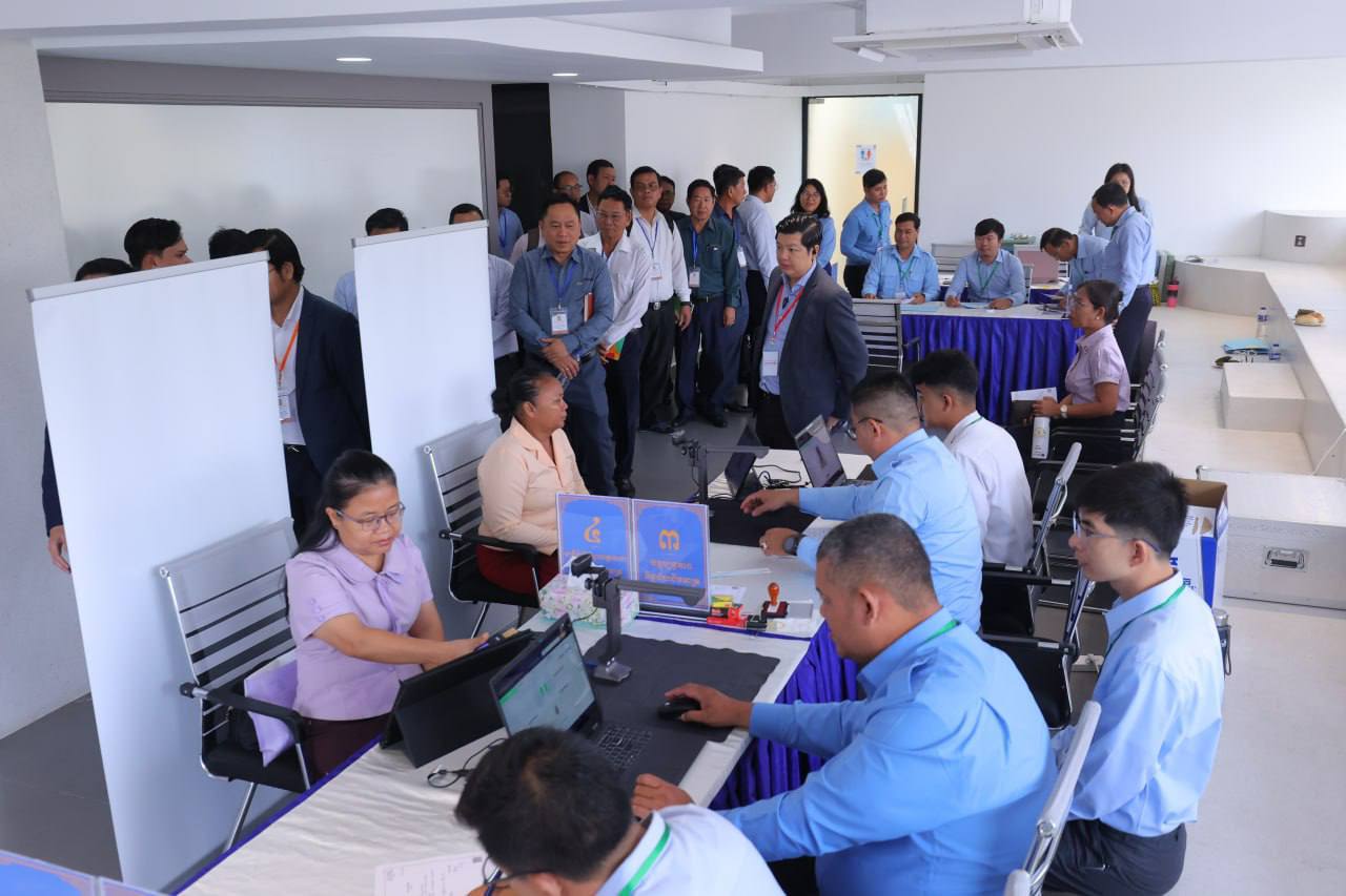 ក្រសួងមុខងារសាធារណៈ បោះជំហានសំខាន់មួយទៀត តាមរយៈការធ្វើបច្ចុប្បន្នភាពរចនាសម្ព័ន្ធ និងជំរឿនមន្ត្រីបំពេញភារកិច្ចជាក់ស្តែងនៅទូទាំងប្រទេស